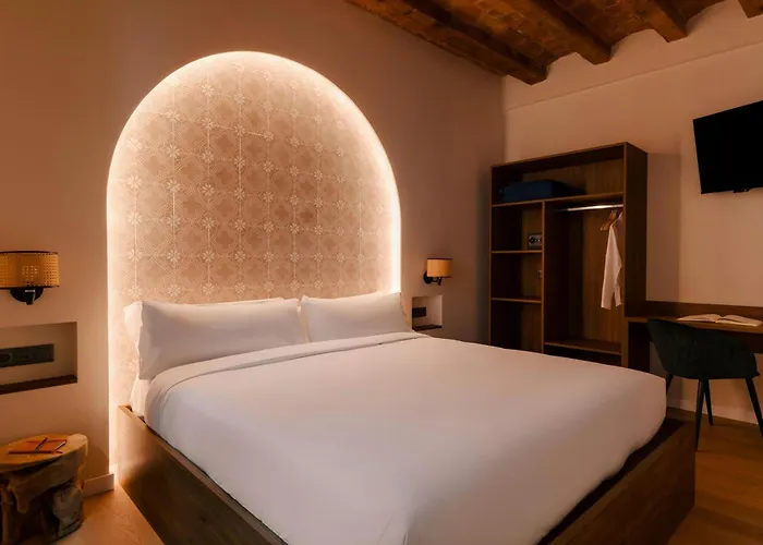 Hamsa House Barcelona